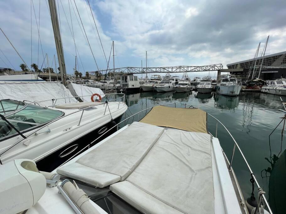 Barco Acogedor - Cosy Boat - Barcelona Hotel Luaran gambar
